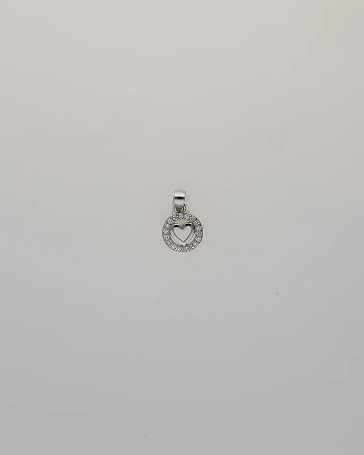 HeartAura Round Pendant Set in 92.5 Silver