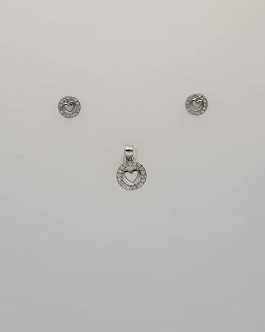 HeartAura Round Pendant Set in 92.5 Silver