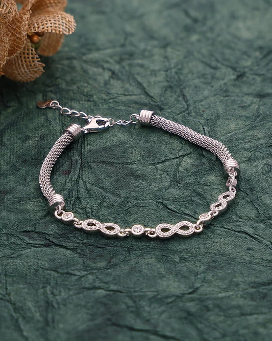 Infinitya Mesh Charm Bracelet in 92.5 Silver