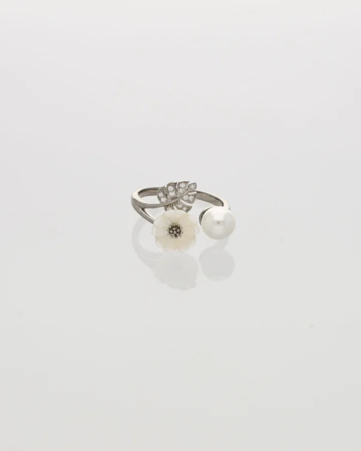 Sylva Pearl Floral Leaf Ring in 92.5 Silver