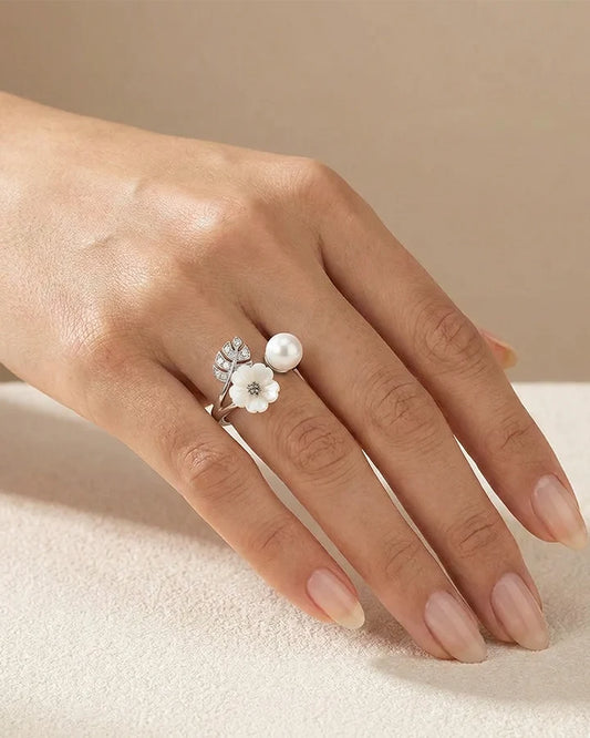 Floral Leaf Ring in 92.5 Silver